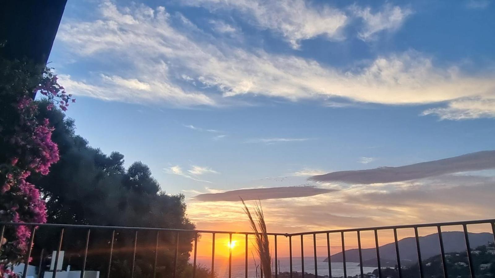 Villetta With Heated Pool And Panoramic View Torre delle Stelle Exterior foto
